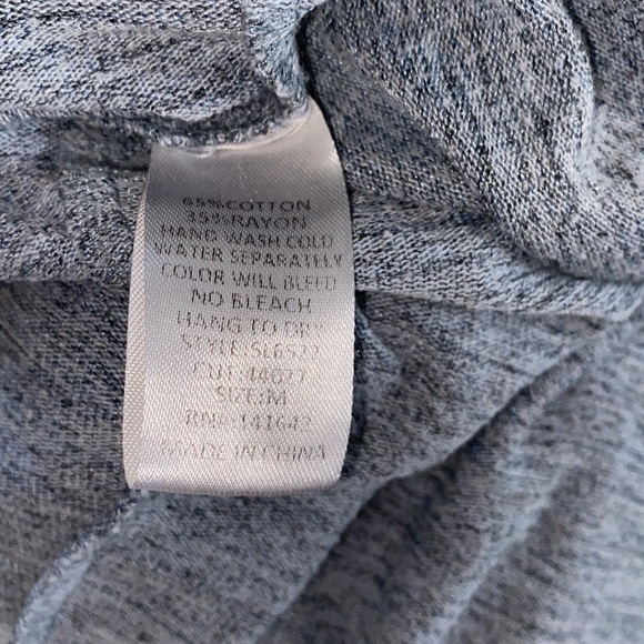 She+Sky Heather Blue White Lace Accent Top - Picture 5 of 6